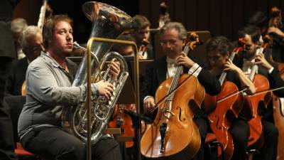 Jovem músico da Madeira já conseguiu donativos para Tuba