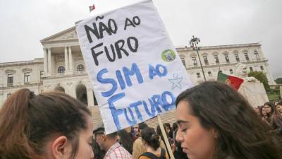 Jovens activistas prometem continuar a luta em Madrid