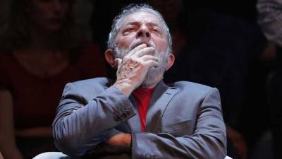 Juiz federal brasileiro determina libertação imediata de Lula da Silva