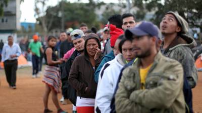 Juiz proíbe Administração Trump de recusar asilo a imigrantes