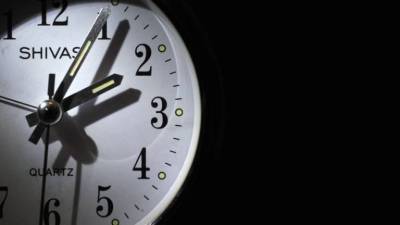Juncker defende fim da mudança da hora