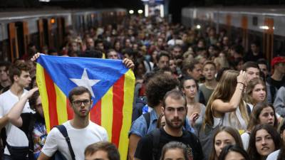 Justiça espanhola liberta seis ex-ministros da Catalunha