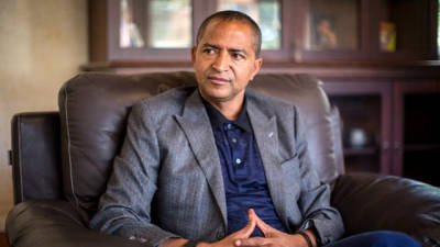 Katumbi impedido de regressar à RDCongo para apresentar candidatura presidencial