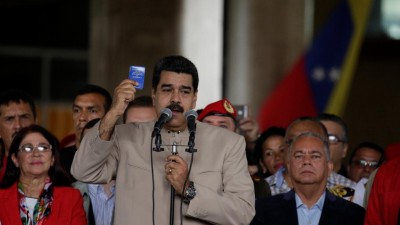 Líder dos S&D no Parlamento Europeu pede a Maduro que desista