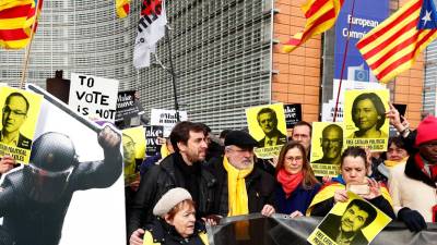 Líder dos socialistas catalães repudia incidentes em Barcelona