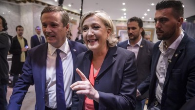 Le Pen afirma que “o euro está morto” e propõe coexistência de duas moedas