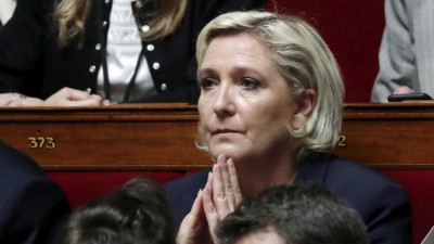 Le Pen formalmente acusada de abuso de confiança em caso de fundos do PE