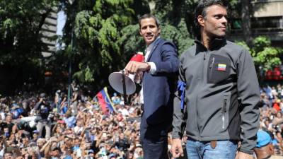 Leopoldo López e família entraram na Embaixada do Chile em Caracas