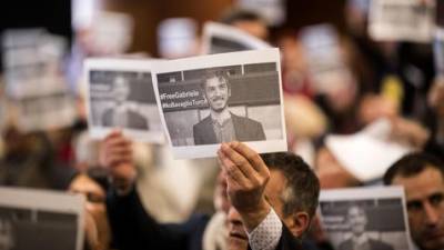 Libertado jornalista alemão preso na Turquia há um ano
