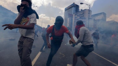 Loja de português foi uma das várias saqueadas hoje na Venezuela