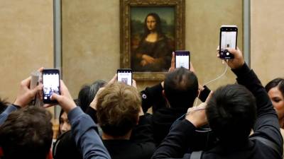 Louvre em Paris bate recordes com mais de dez milhões de visitantes em 2018