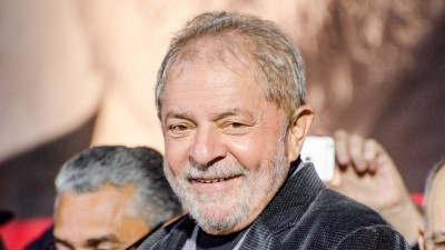 Lula da Silva mantém candidatura