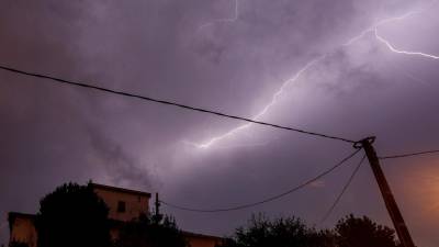 Macau emite alerta de tempestade tropical