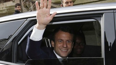 Macron amplia vantagem depois do debate a dois na TV