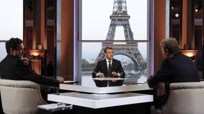 Macron diz ter convencido Trump a não retirar as tropas norte-americanas da Síria