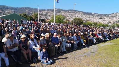 ‘Madeira Flower Collection’ encheu a Praça do Povo no Funchal, veja o vídeo