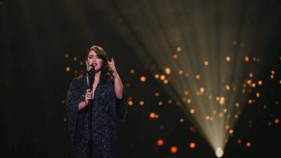 Madeirense Elisa Silva canta para crianças com cancro