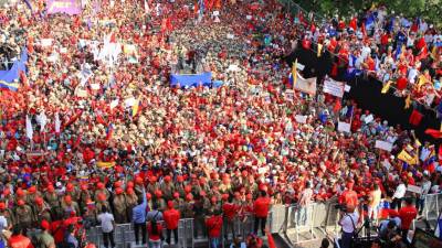 Maduro convoca venezuelanos a uma jornada de diálogo para mudar a revolução