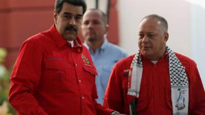 Maduro declara estado de alerta e exercícios militares na fronteira com a Colômbia