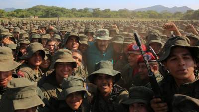 Maduro pede aos militares venezuelanos que estejam mais unidos do que nunca