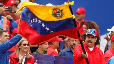 Maduro rejeita convocar eleições ou abandonar o poder