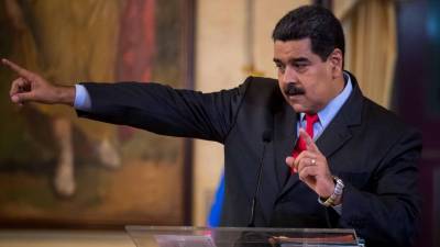 Maduro usa pela primeira vez linguagem gestual para enviar mensagem de paz ao país