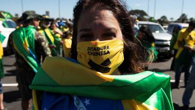 Mais 612 mortes e 17.110 infectados no Brasil
