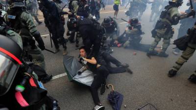 Mais de 100 detidos nas manifestações de domingo em Hong Kong