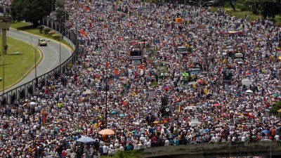 Mais de 120 feridos e 147 detidos nas manifestações na Venezuela