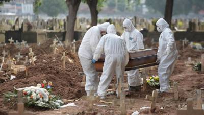 Mais de 1.500 mortos em três meses em Portugal e mudanças nos rituais de morte
