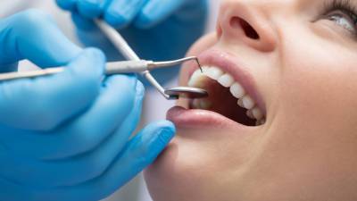 Mais de 30% dos portugueses não vão ao dentista ou só vão em caso de urgência