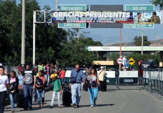 Mais de 550 colombianos refugiam-se na Venezuela após ameaças de grupos armados