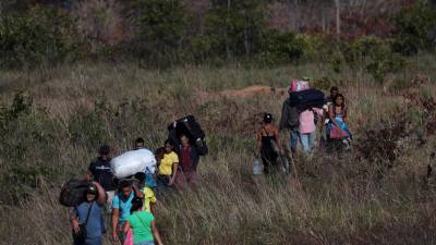 Mais de cinco mil venezuelanos já foram transferidos da fronteira para outras cidades do Brasil