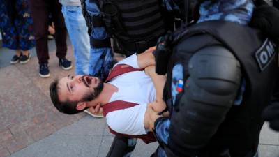 Mais de mil detidos em manifestação da oposição em Moscovo