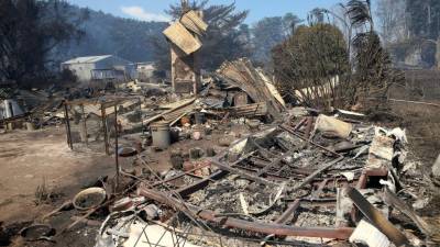 Mais de uma dezena de casas destruídas em incêndios sem controlo na Austrália
