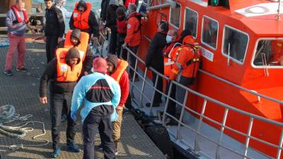 Malta autoriza o desembarque de 400 migrantes retidos no mar