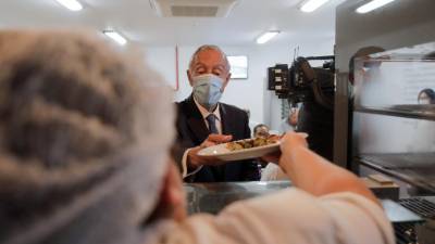 Marcelo almoçou no restaurante de uma IPSS da Chamusca dirigido por activista