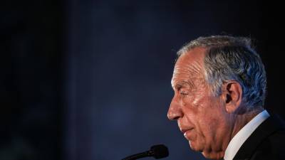 Marcelo vai receber cerca de 70 diplomas para apreciar no início deste mês