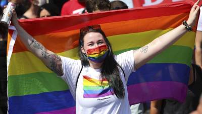 Marcha em Berlim substitui grande desfile de orgulho gay cancelado