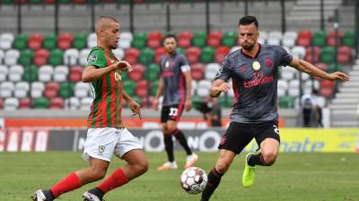 Marítimo vence Benfica (2-0) e agudiza crise encarnada