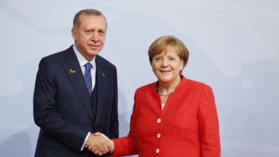 Merkel assume “profundas divergências” com presidente Erdogan