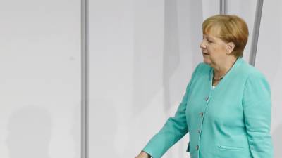 Merkel convida Boris Johnson para discutir acordo de saída na Alemanha