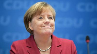 Merkel e sociais-democratas iniciam domingo negociações para formar governo na Alemanha