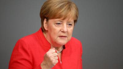 Merkel garante que UE fará tudo para evitar guerra comercial com EUA