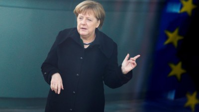 Merkel insiste na expulsão dos imigrantes clandestinos ao receber homólogo da Tunísia