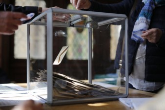 Mesas de voto em Besançon estiveram fechadas devido a carro suspeito