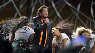 Mexicano Juan Gabriel e Shakira em destaque nos Grammy Latinos