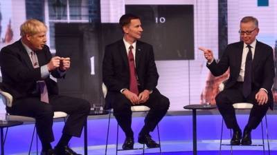 Michael Gove e Jeremy Hunt disputam com Boris Johnson lugar de primeiro-ministro britânico