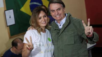 Michelle Bolsonaro a primeira-dama brasileira discreta e muito crente