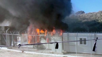 Migrantes incendeiam serviços de asilo na ilha grega de Lesbos